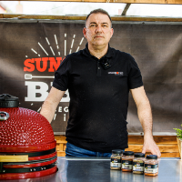 SunCity BBQ - condimente, mirodenii pentru grătar, instruire și cuptoare Kamado Bono