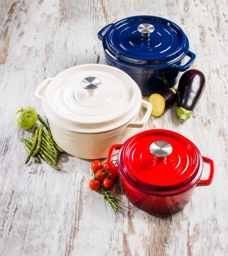 Grand Feu 5.6L Oval Enamelled Cast Iron Casserole – Red