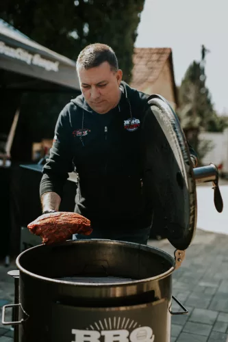 BBQ SIMOGATÓ BEVEZETŐ